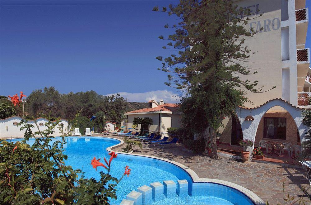 Hotel Punta Faro Capo Vaticano Exterior foto